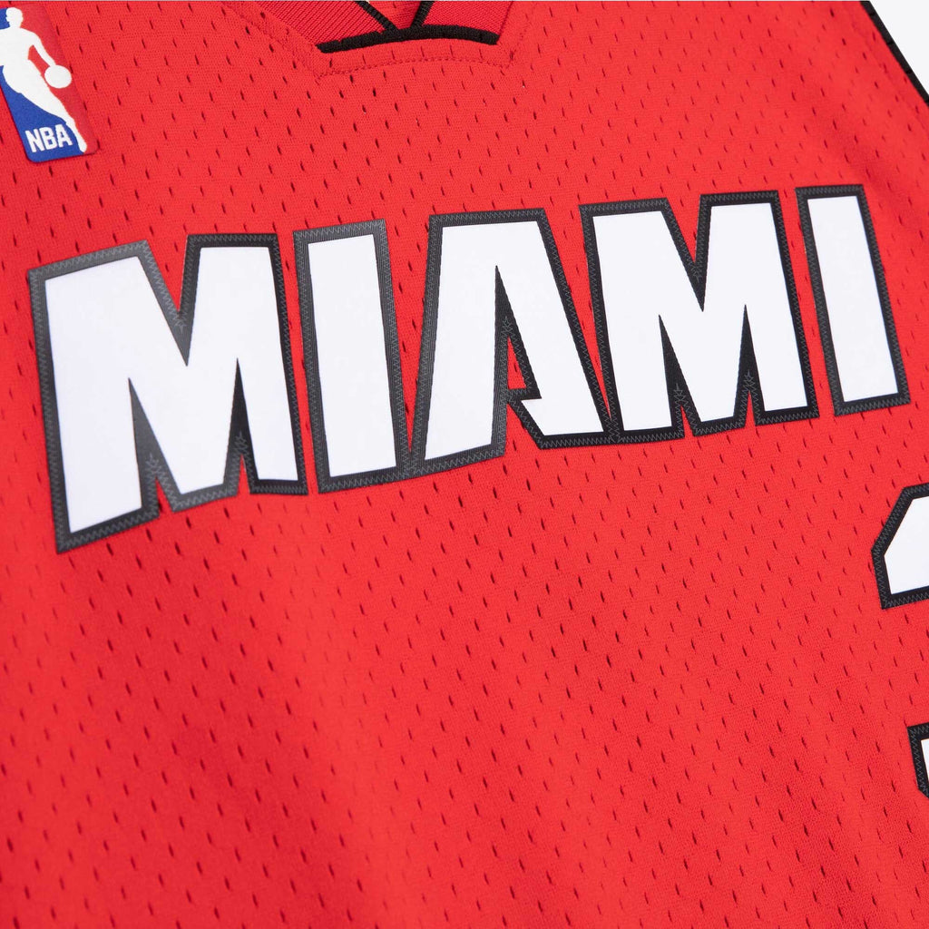 Miami Heat NBA Dwyane Wade Alternate 2005 Hardwood Classics Swingman Jersey By Mitchell & Ness