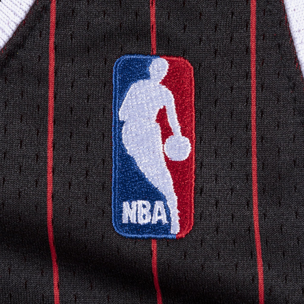 Chicago Bulls Mitchell & Ness Authentic Jersey Michael Jordan 1995-96