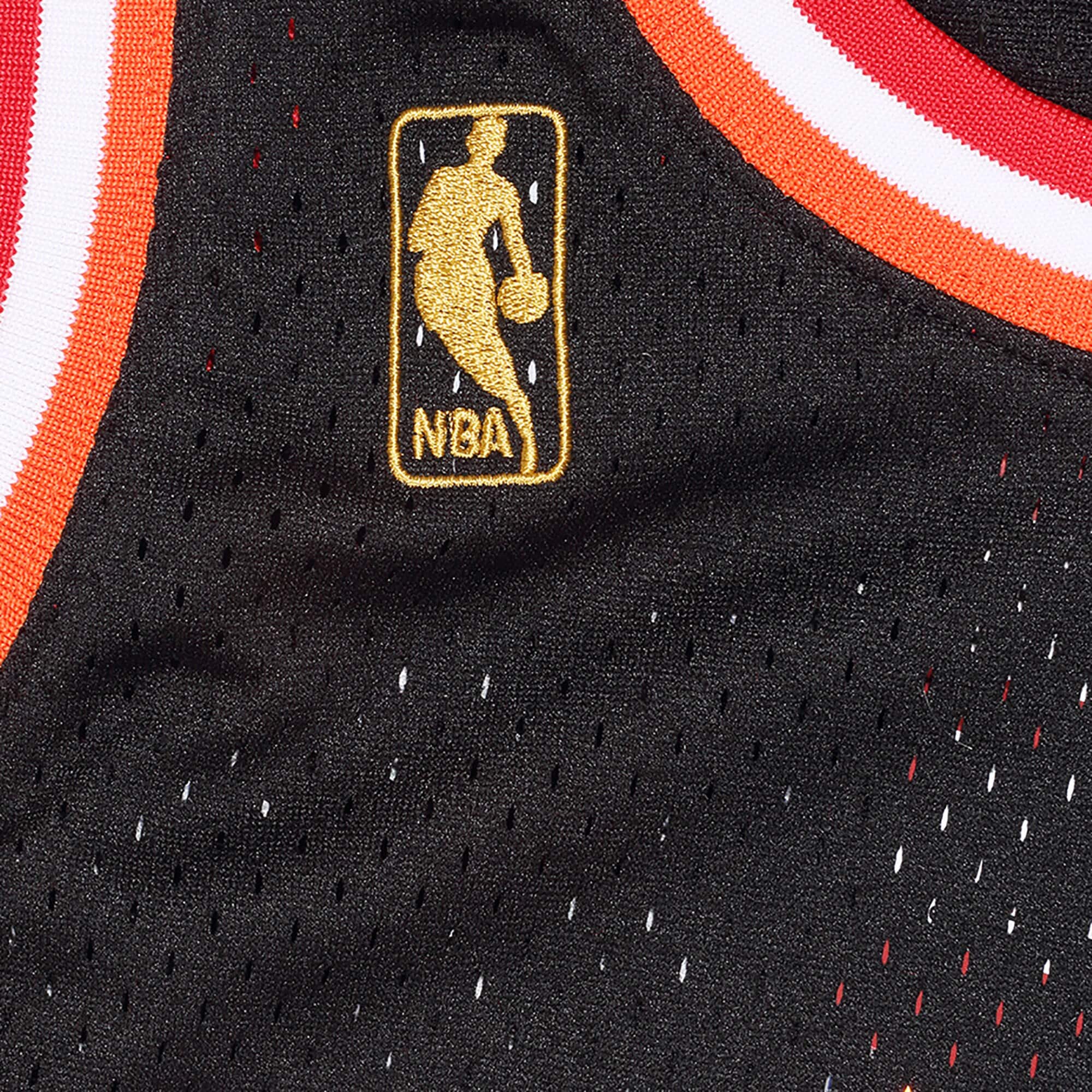 Men's Mitchell & Ness Alonzo Mourning Black Miami Heat Hardwood Classics Swingman Jersey
