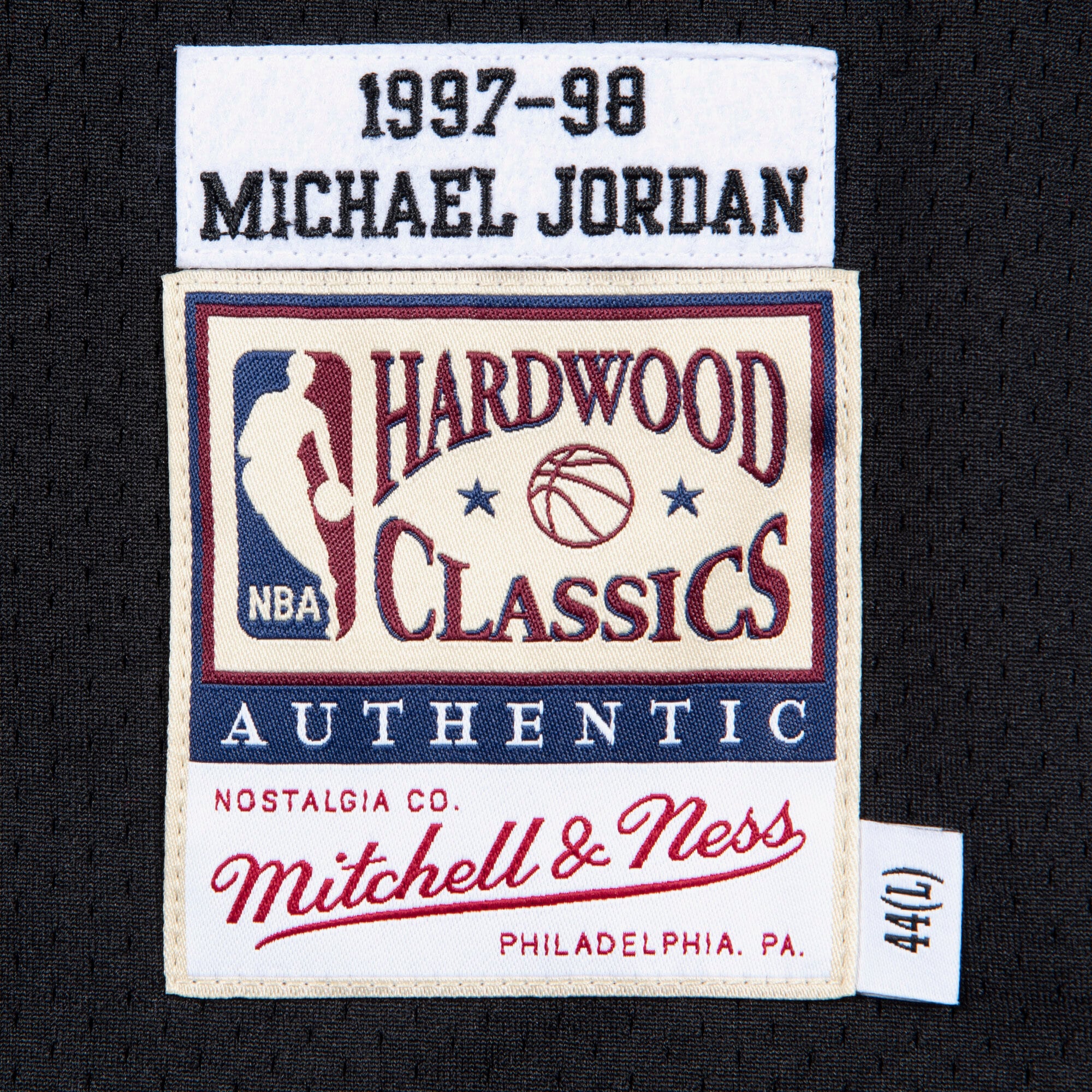 Chicago Bulls Mitchell & Ness Authentic Jersey Alternate Michael Jordan 1997-98