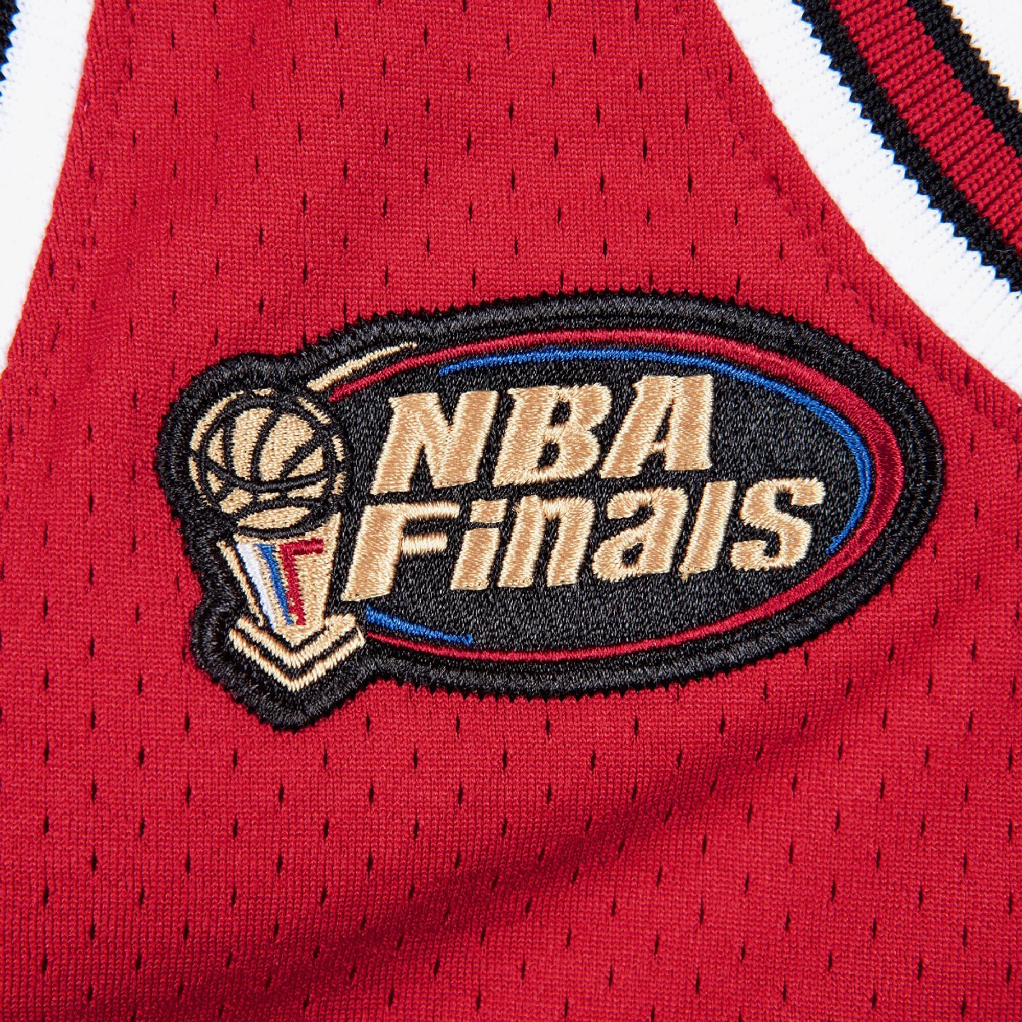 Chicago Bulls Mitchell & Ness Authentic Jersey Road Finals Michael Jordan 1997-98
